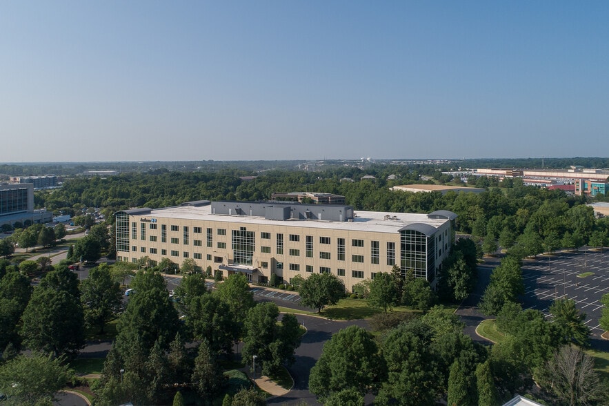 More Photos Of 13550 Triton Park Blvd, Louisville Medical For Sale