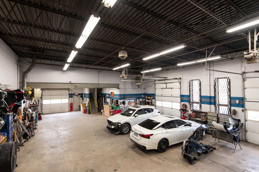 More Photos Of 7455 S Harlem Ave, Bridgeview Flex For Sale