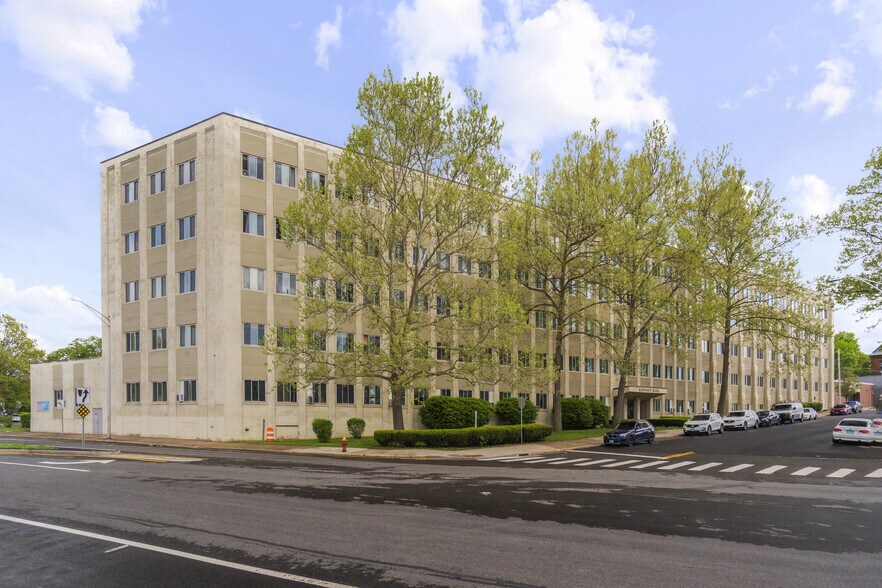 More Photos Of 71 Catlin St, Meriden Multifamily For Sale