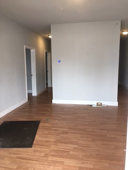 More Photos Of 532 Main St, Wintersville Freestanding For Lease