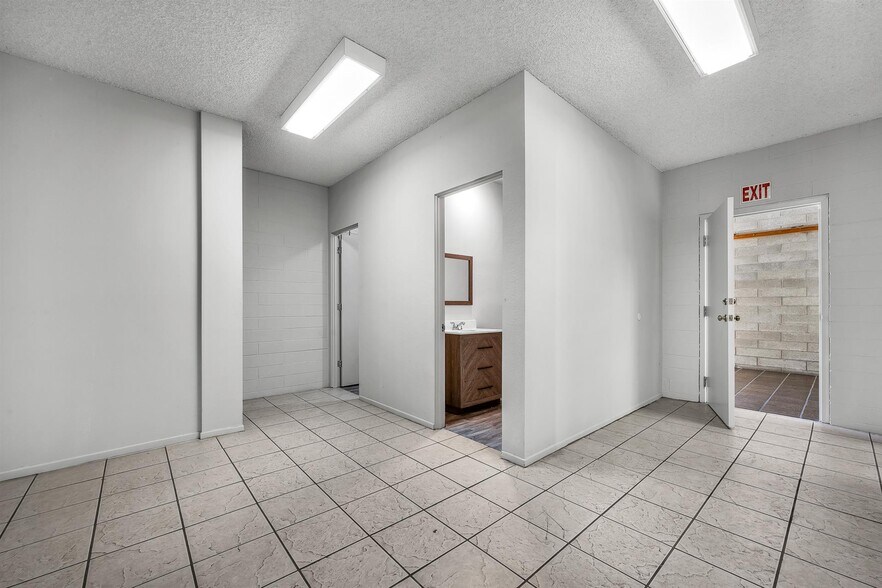 More Photos Of 23950 Madison St, Torrance Warehouse For Lease
