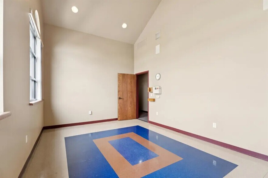 More Photos Of 180 Knights Way, Fond Du Lac Medical For Sale