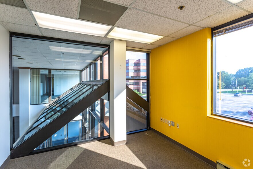 More Photos Of 14502 Greenview Dr, Laurel Office For Lease