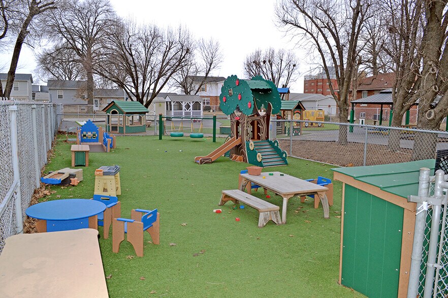 More Photos Of 1249 20th St, Granite City Daycare Center For Sale