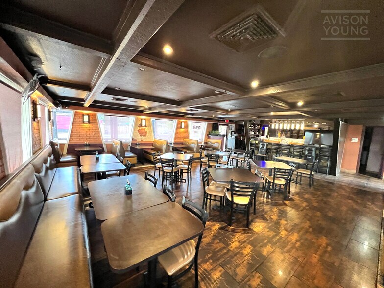 More Photos Of 1550-1560 State Road 436, Winter Park Restaurant For Lease