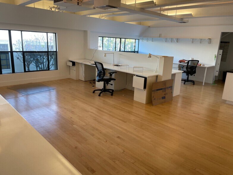 More Photos Of 8800-8850 Venice Blvd, Los Angeles General Retail For Lease