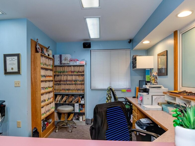 More Photos Of 413 Bridge St, Beaver Healthcare For Sale