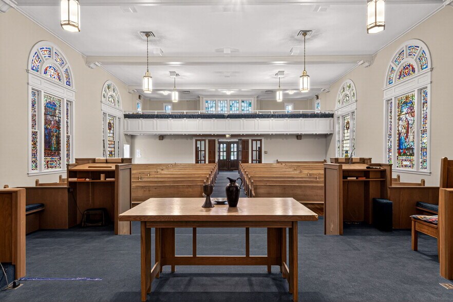 More Photos Of 800 Jefferson St, Kerrville Religious Facility For Sale