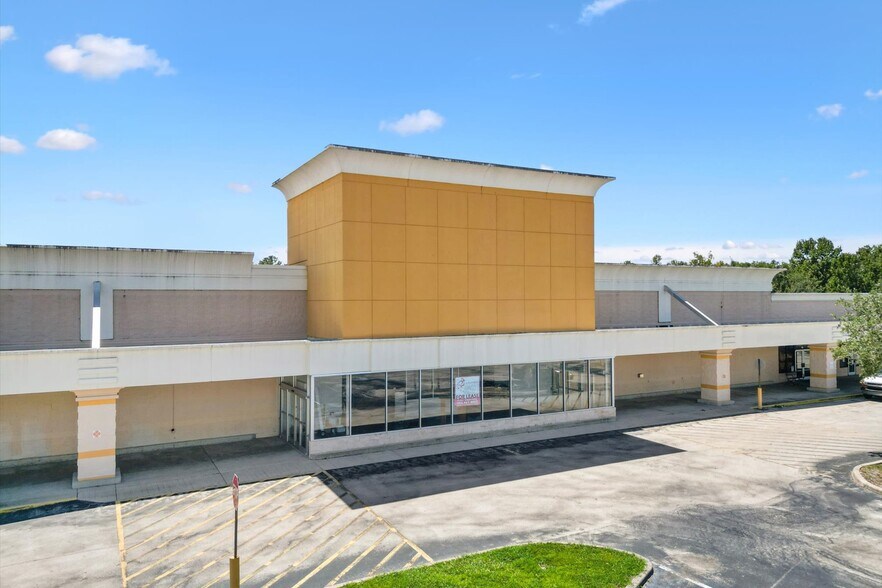Primary Photo Of 440-500 W Gulf Atlantic Hwy, Wildwood Unknown For Lease