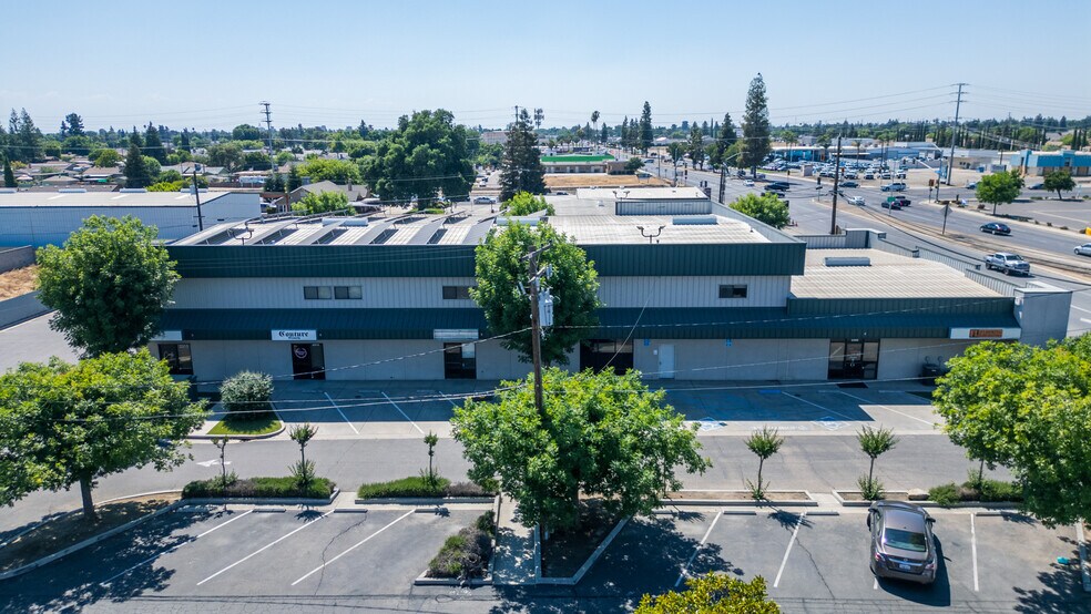 More Photos Of 2309 E Tulare Ave, Tulare Garden Center For Sale