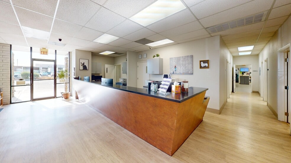 More Photos Of 4202 E Raymond St, Phoenix Service For Sale