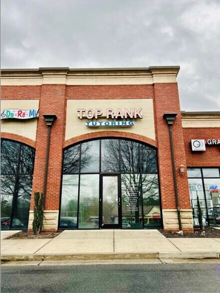 More Photos Of 10475 Medlock Bridge Rd, Johns Creek Storefront For Sale
