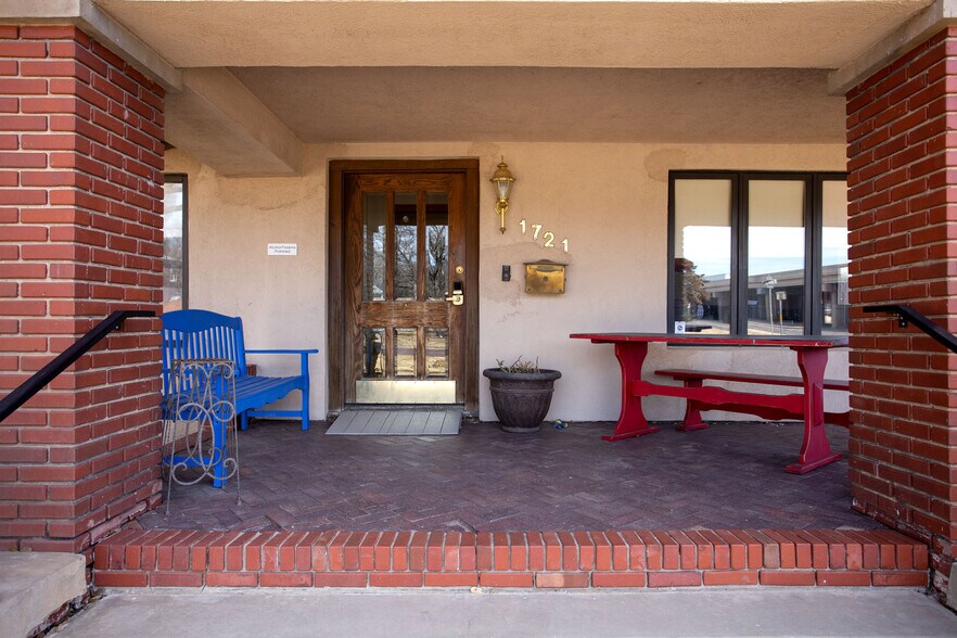 More Photos Of 1721 S Tyler St, Amarillo Office For Sale