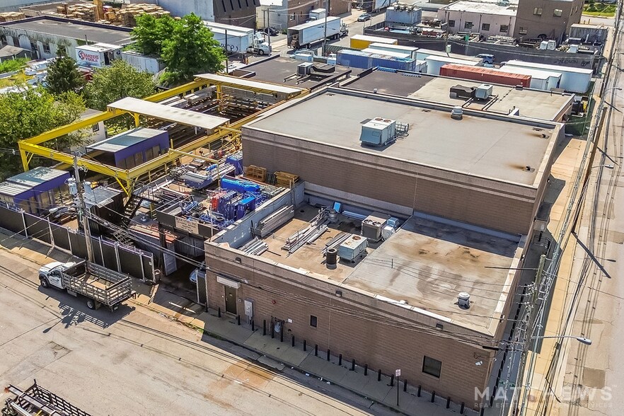 Primary Photo Of 53 Hanse Ave, Freeport Warehouse For Sale