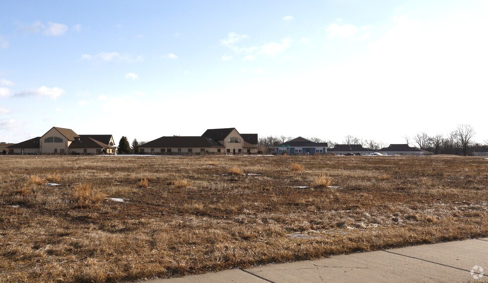 More Photos Of 110 Saint Andrews Dr, Mankato Land For Sale