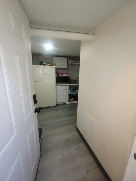 More Photos Of 1458 W 32nd St, Indianapolis Apartments For Sale