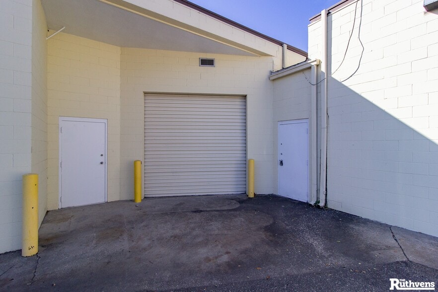 More Photos Of 5345-5351 Great Oak Dr, Lakeland Light Distribution For Lease