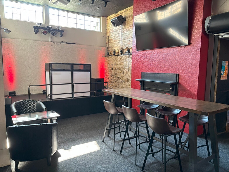 More Photos Of , Fort Atkinson General Retail For Sale