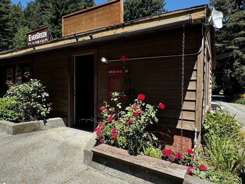 More Photos Of 16632 Highway 116, Guerneville Restaurant For Lease