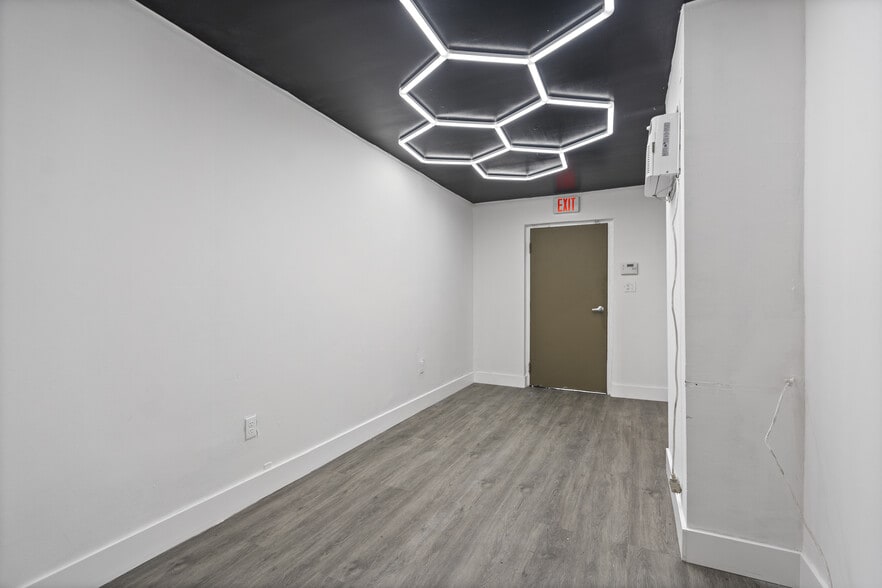 More Photos Of 7403 NW 7th St, Miami Unknown For Lease