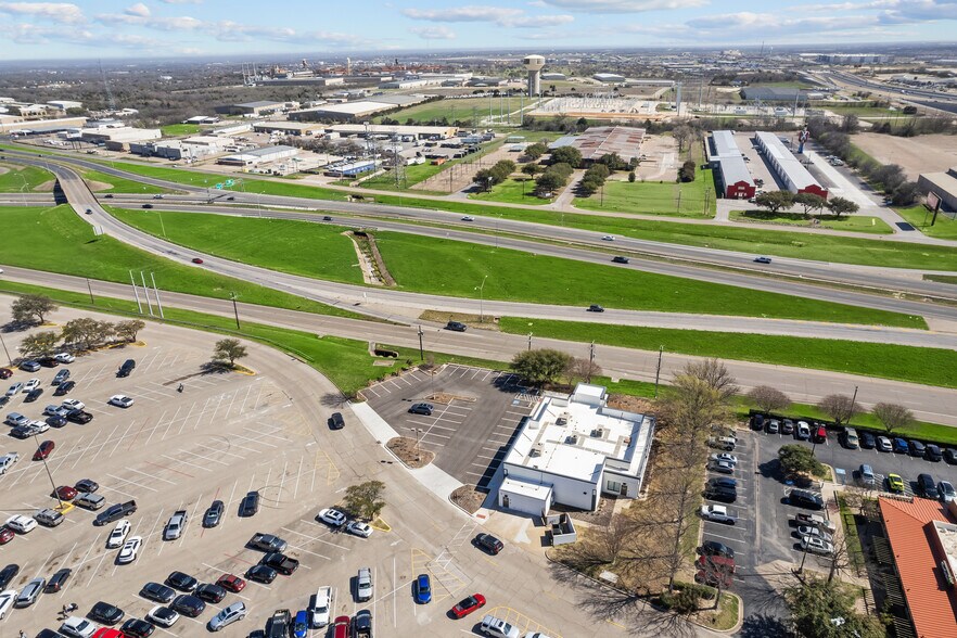 More Photos Of 5901 W Waco Dr, Waco Medical For Sale