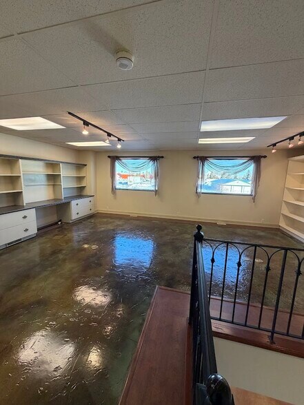 More Photos Of 11113 83 Av, Fort Saskatchewan Warehouse For Sale