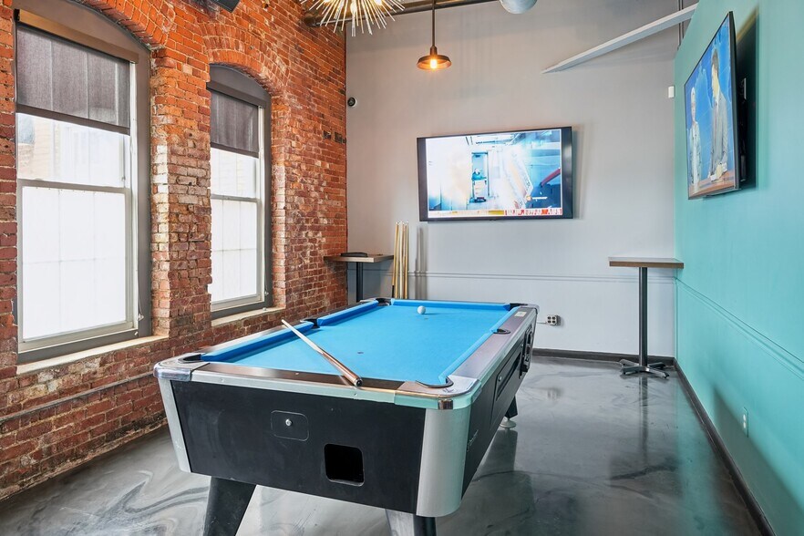 More Photos Of 175 N Main St, Wharton Office Residential For Sale