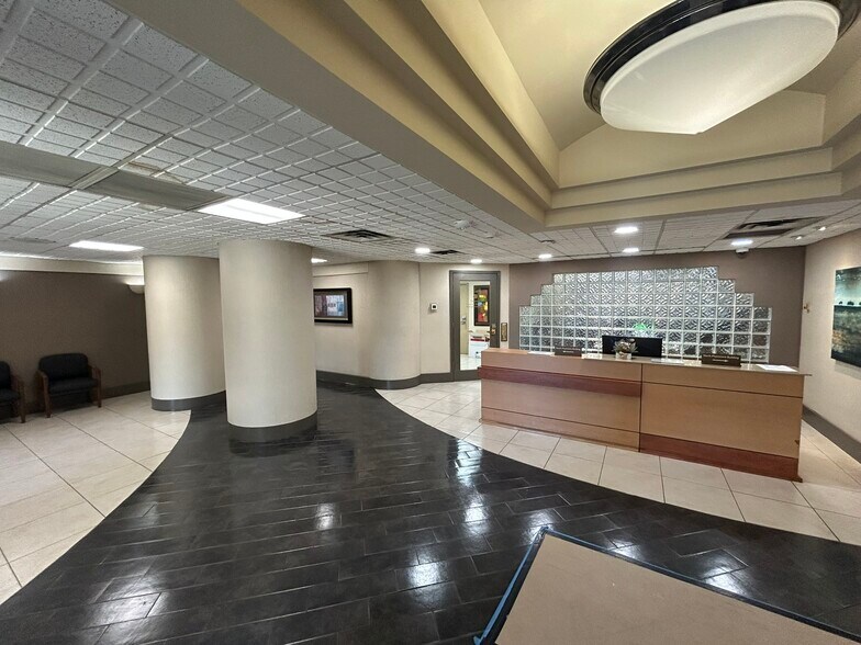 More Photos Of 1145 S Utica Ave, Tulsa Medical For Lease