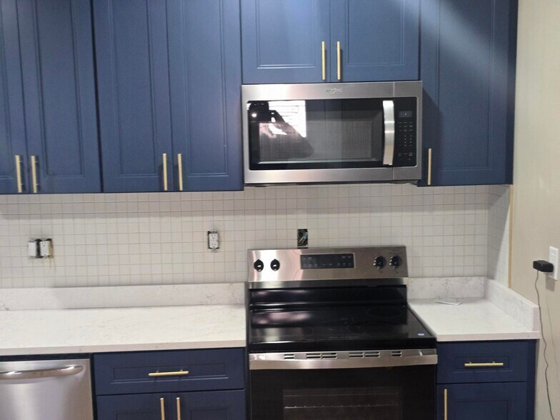 More Photos Of 2122 N Pine St, Wilmington Apartments For Sale