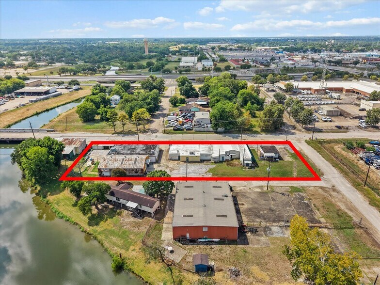More Photos Of 704 W Shaw Ave, Pasadena Land For Sale