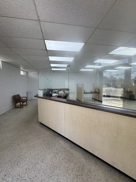 More Photos Of 12501-12505 NW 7th Ave, North Miami Office For Lease