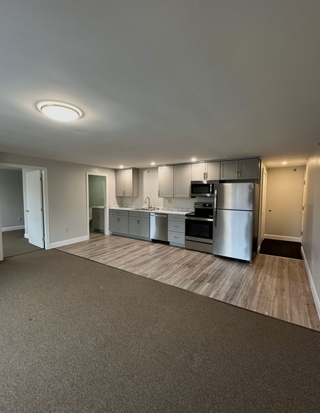 More Photos Of 13-17 Main St, Gray General Retail For Sale