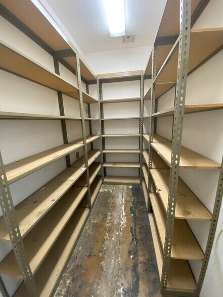 More Photos Of 630 W 17th Pl, Tempe Schools For Lease