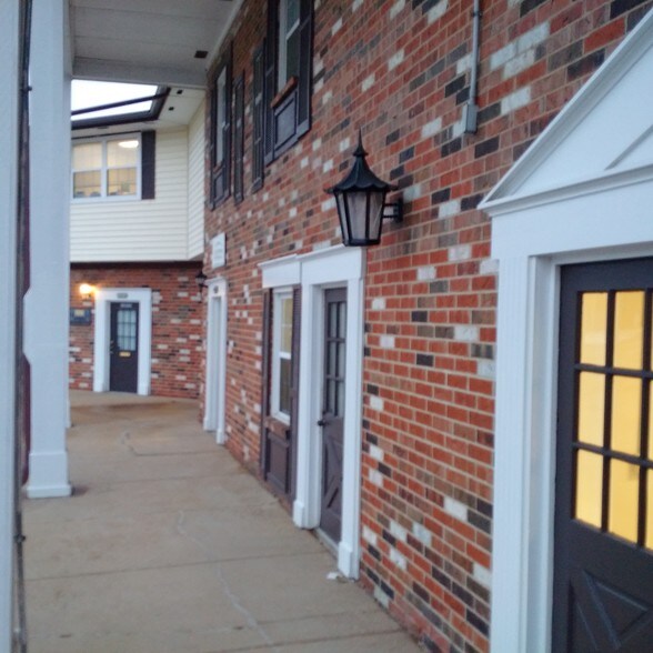 More Photos Of 3145-3159 Fee Fee Rd, Bridgeton Office For Lease