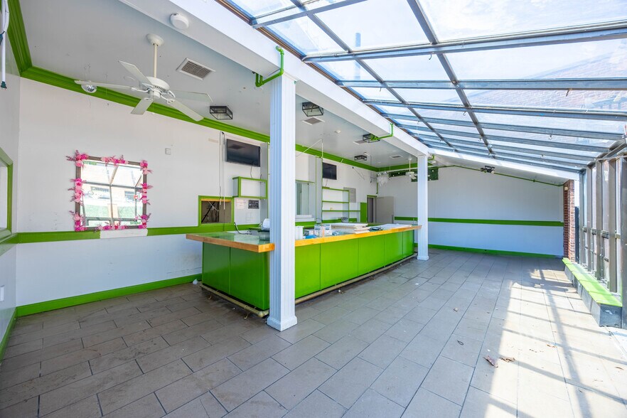 More Photos Of 19 Merrimack St, Lowell Restaurant For Sale