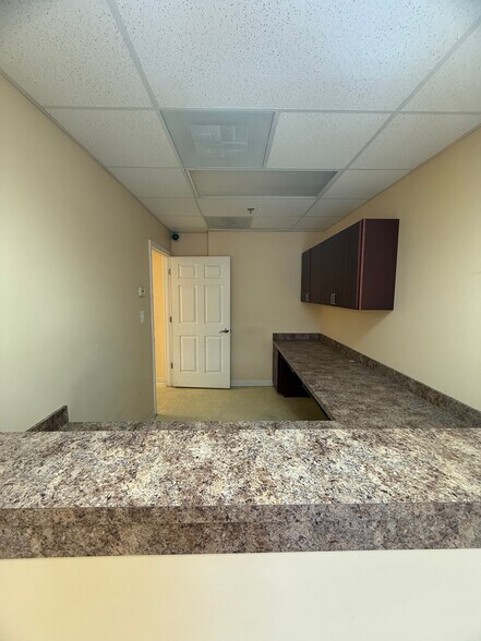 More Photos Of 10282-10290 Baltimore National Pike, Ellicott City Office For Sale