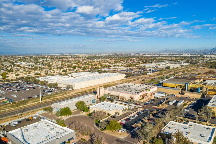 More Photos Of 206 W Julie Dr, Tempe Warehouse For Sale