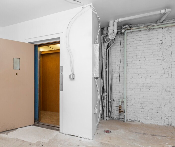 More Photos Of 14 E 34th St, New York Office For Lease