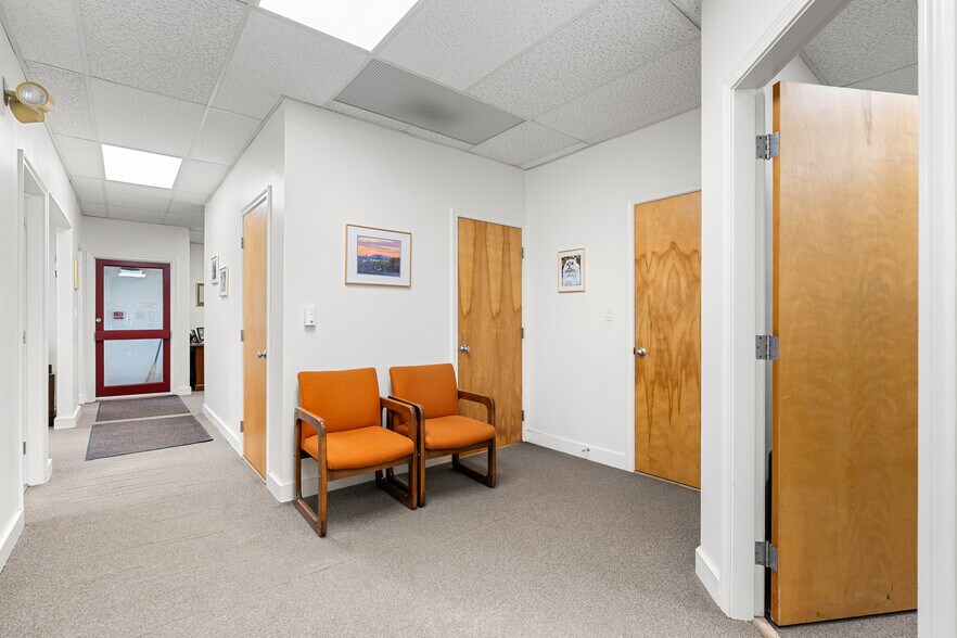 More Photos Of 1074 Massachusetts Ave, Arlington Office For Sale