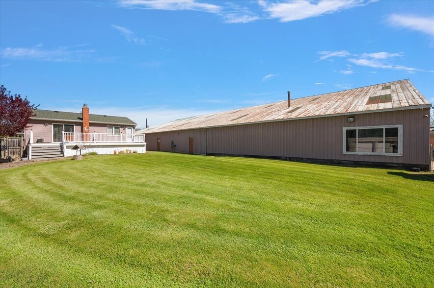 More Photos Of 4376 Beecher Rd, Flint Service For Sale