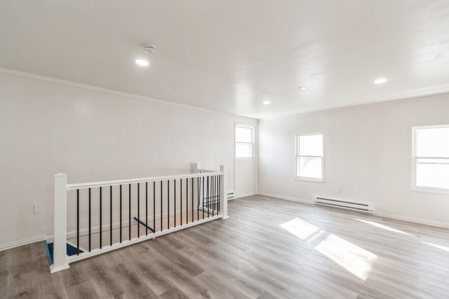 More Photos Of 1312 Kings Hwy, Swedesboro Storefront Retail Residential For Sale