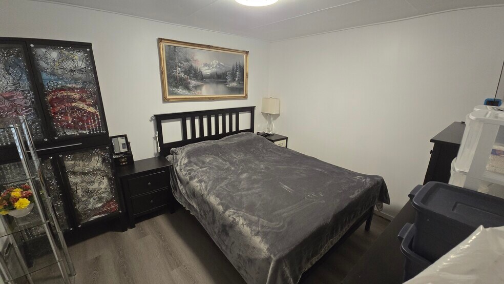 More Photos Of 991 Frontage rd, Blue River Trailer Camper Park For Sale