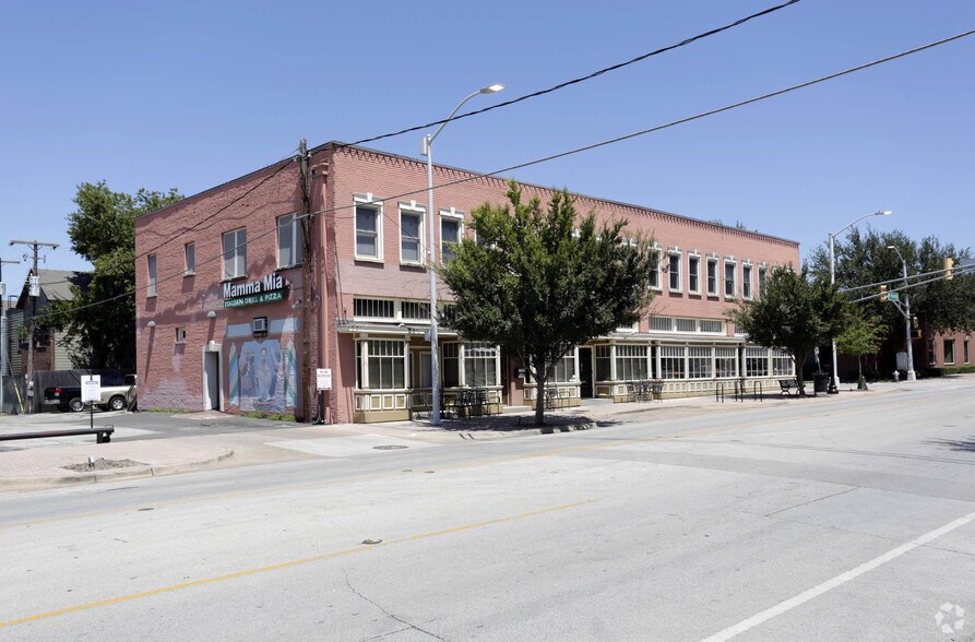 Primary Photo Of 1000-1020 W Magnolia Ave, Fort Worth Storefront Retail Office For Lease