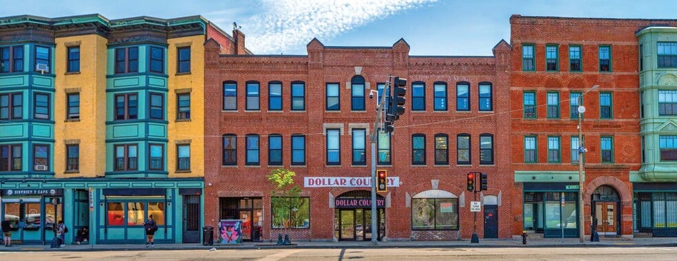 More Photos Of 384 Warren St, Roxbury Storefront For Sale