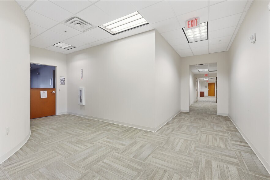 More Photos Of , Jacksonville Office For Sale