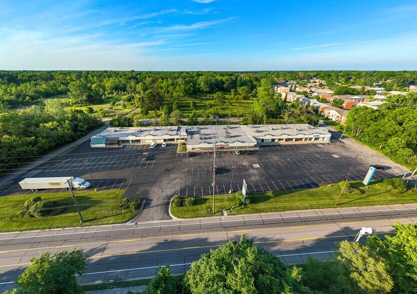 More Photos Of 3426-3434 Flushing St, Flint Storefront For Sale