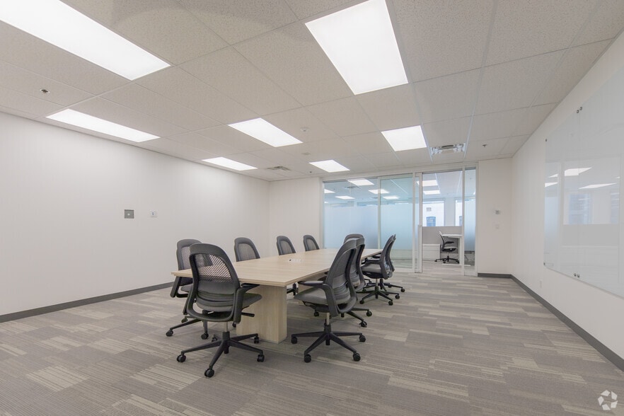More Photos Of 74 Victoria St and 137 Yonge St, Toronto Office For Lease