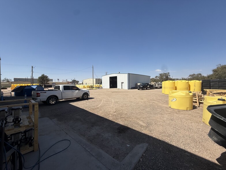 More Photos Of 1006 W County Road 114, Midland Industrial For Lease
