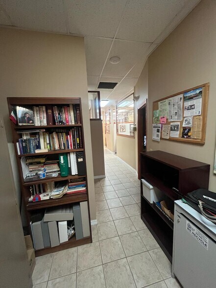 More Photos Of 2935 SE 58th Ave, Ocala Storefront Retail Office For Sale