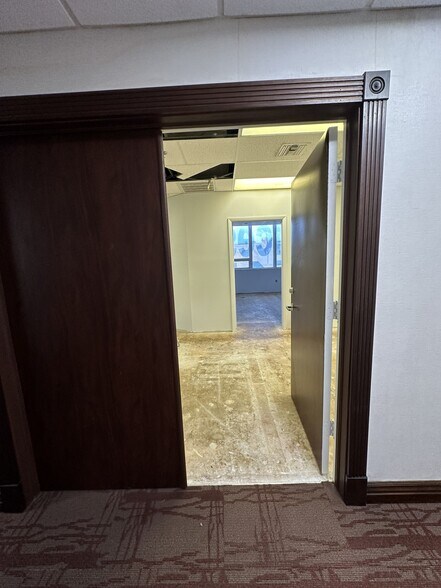 More Photos Of 2455 E Sunrise Blvd, Fort Lauderdale Loft Creative Space For Sale
